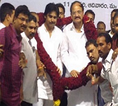 Pic Proof: Pawan Kalyan in BJP camp!