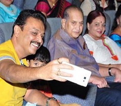 Super Star Krishna at Srimathudu Movie Show