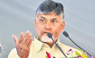Why EC restrictions only on Andhra, asks Naidu