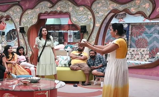Bigg Boss: Early Clashes Set The Tone For Season 3