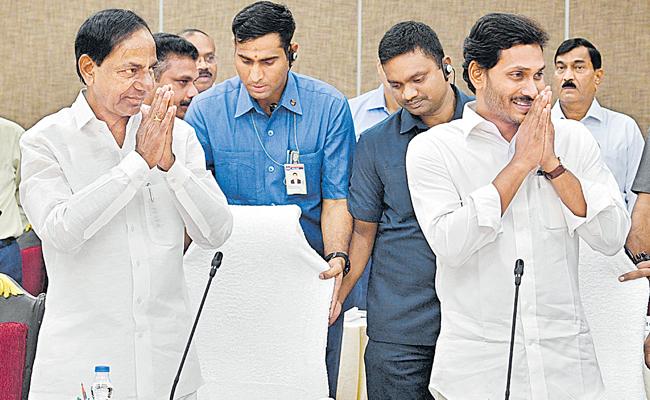 KCR Trying To Dominate Jagan?