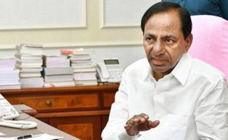 KCR to decide on RTC future as employees ignore deadline