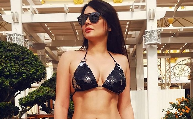 pHOTo Gallery: Hotness Redefined!