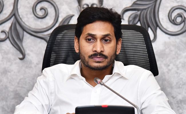 Jagan to function from Vizag from Ugadi?