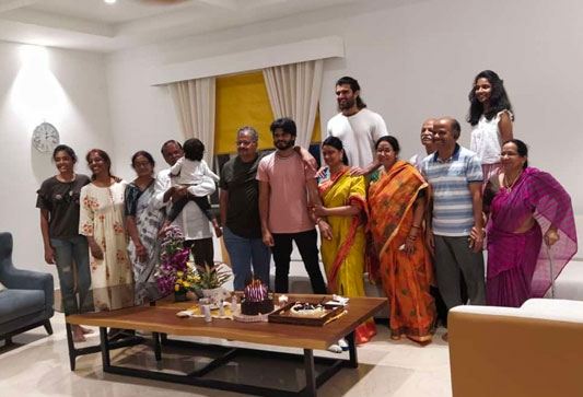 Rashmika Mandanna Attends Vijay Deverakondas Moms Birthday Party 