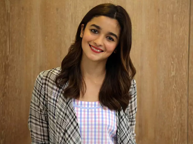 Alia To Give Some Glamour Touch To ‘RRR’!