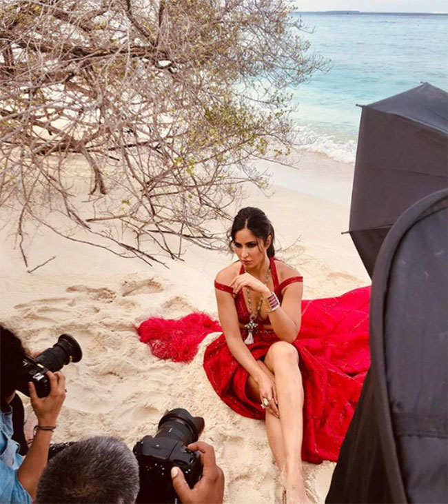 Pic Talk: Katrina Strikes A Killer Pose In Ravishing Red Outfit!