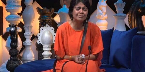Big boss Telugu 4: Monal weeps inconsolably after the task!