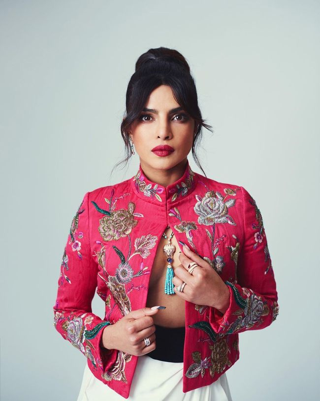 Pic Talk: Priyanka Dazzles In Designer Open Pink Suit!