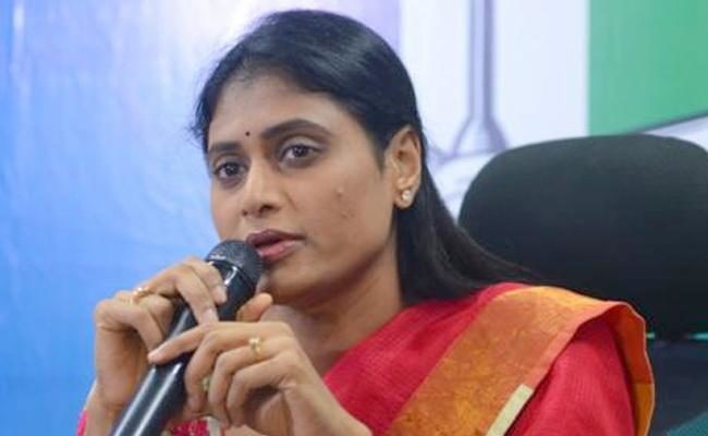 CM KCR district has 20 drought-prone zones: YS Sharmila