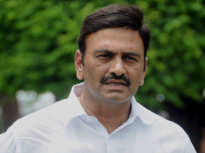 MP Raghurama sought clarification from Jagan over exclusion from YSRCP website