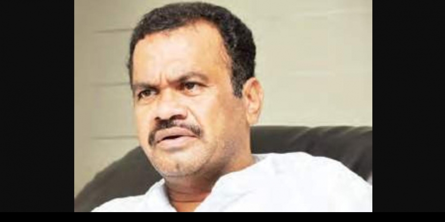 Komatireddy furious over no invite for KCR’s visit