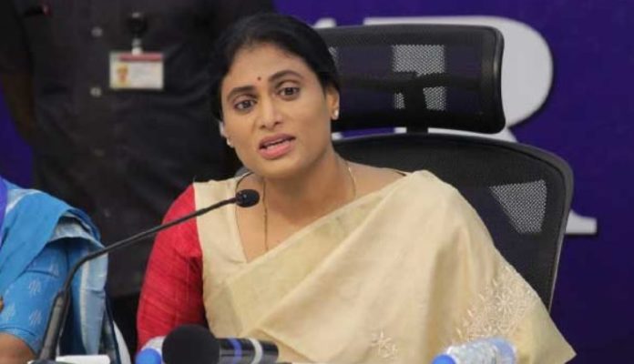 షర్మిల పార్టీకి కూడా ఆయనే మార్గదర్శి?