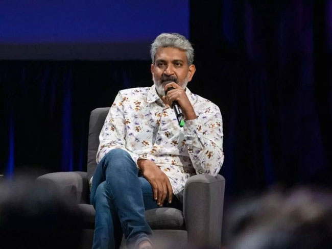 Rajamouli Claims That He Is Not A Pioneer!