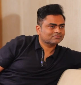 Vamsi Paidipally Takes An Aggressive Approach On Criticism!
