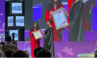 Janhvi Narang Receives The Prestigious ‘Times Power Woman Award’!