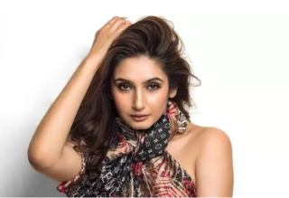 Ragini Dwivedi Top Is The Best in Recent Times