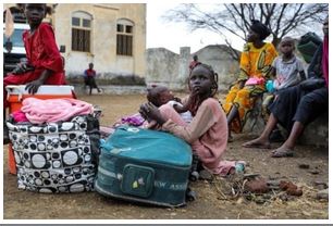 UN supplies ready for famine-stricken camp in Sudan await approval